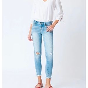 KanCan Distressed Ankle Jeans, NWT!